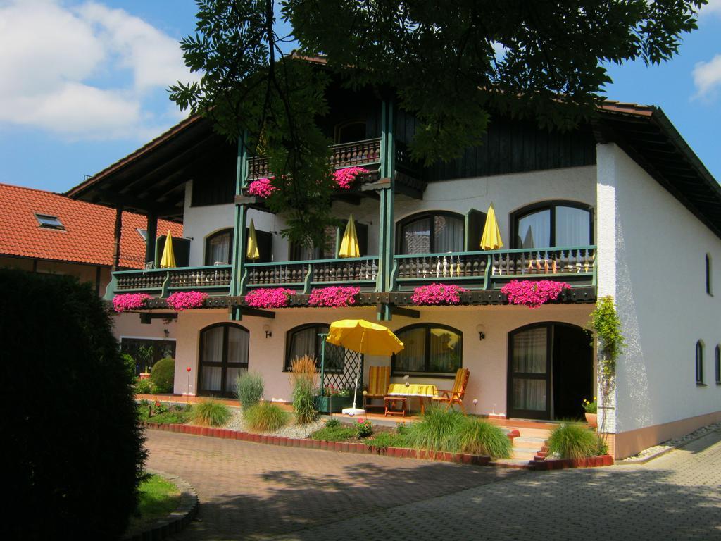 Landhaus Cornelia บัดเบียร์นบาค ภายนอก รูปภาพ